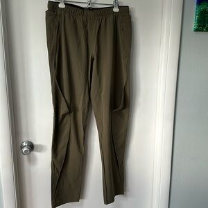 Paskho Travel Pants, size XL, greenish tan